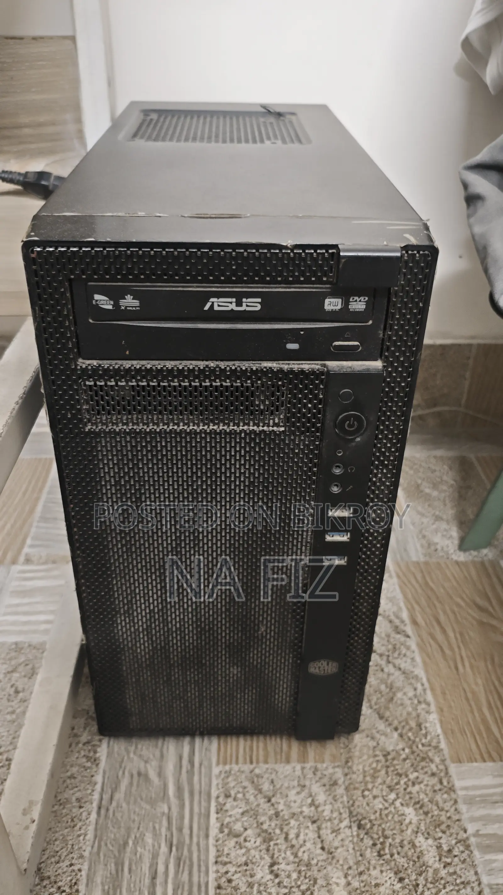 Desktop Computer 8GB Intel Core i5 SSD 256GB