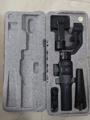 Zhiyun Smooth 4