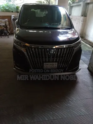 Toyota Esquire 2018 Purple