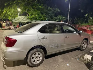 টয়োটা করোল্লা ২০০৪ সিলভার
