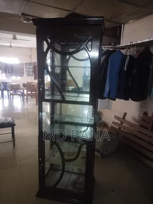 কর্নার শোকেস