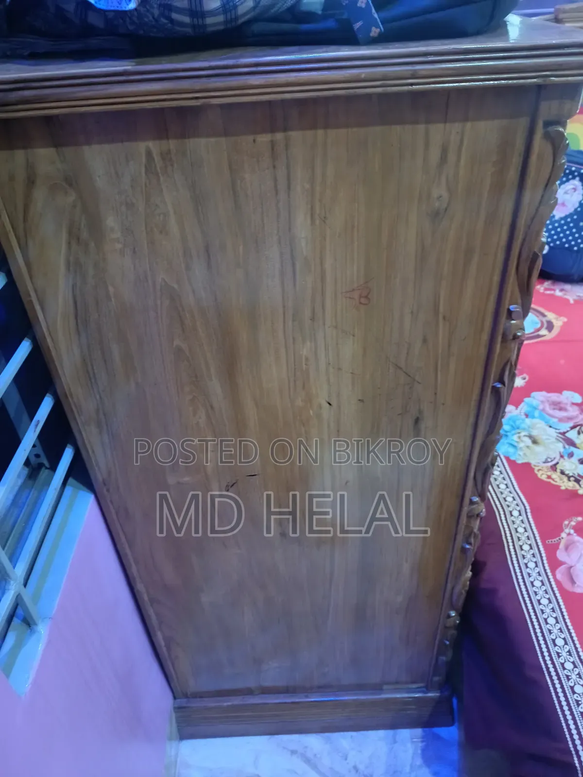 Wardrobe Sell Post