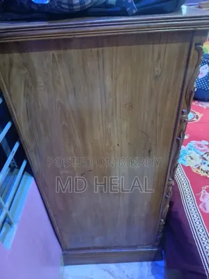 Wardrobe Sell Post
