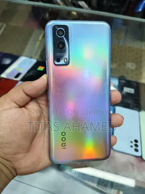 আইকু ৮ জিবি ব্লু