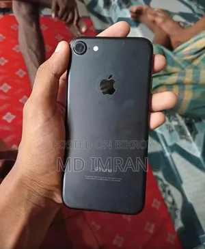 Apple iPhone 7 32 GB Black