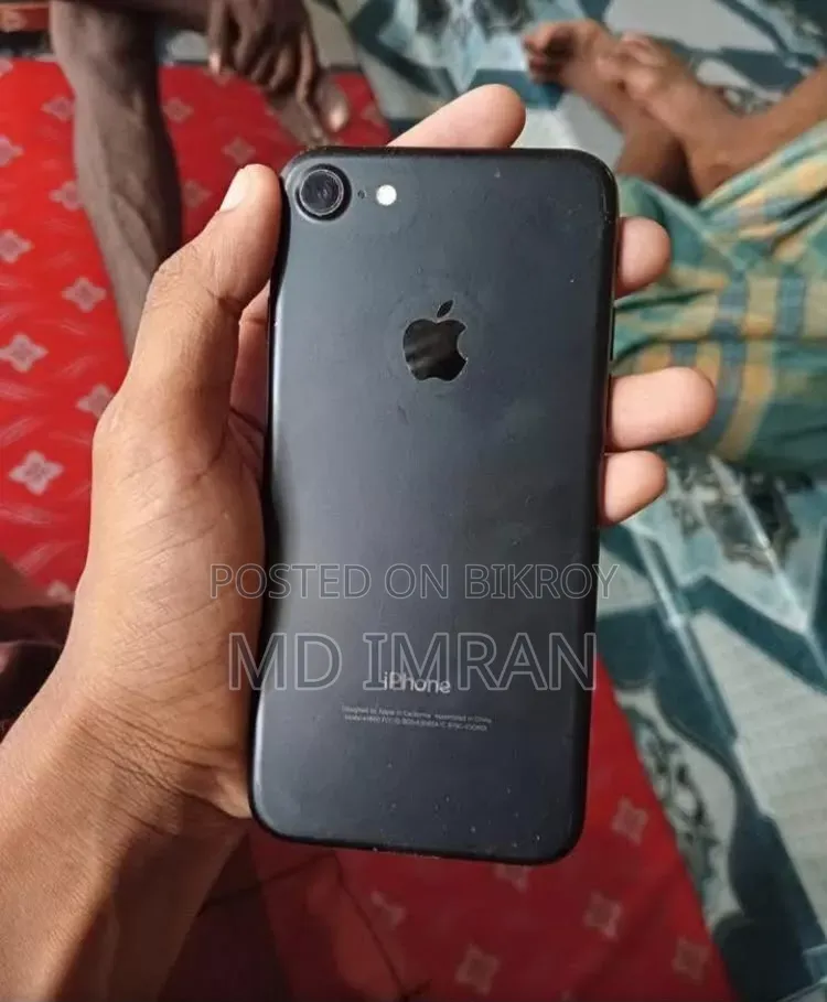 Apple iPhone 7 32 GB Black