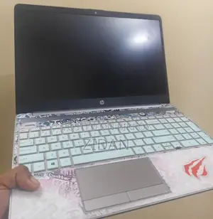 ল্যাপটপ HP 250 G10 8GB ইন্টেল কোর I3 এসএসডি 512GB