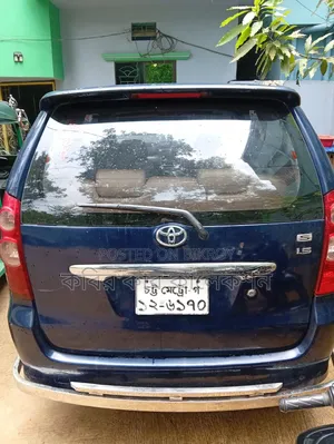 Toyota Avanza 2011 Blue