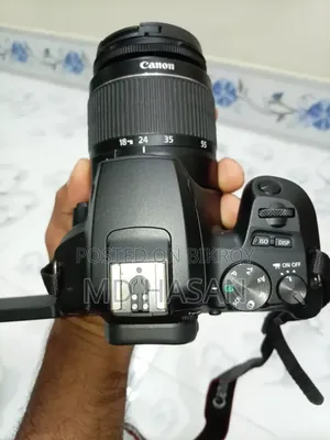 একটি ডিএসএলআর ক্যামেরা বিক্রি করা হবে