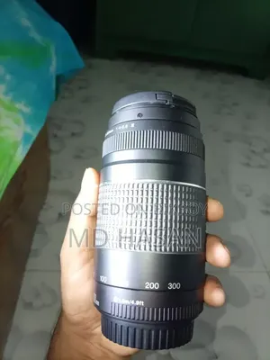 একটি ডিএসএলআর ক্যামেরা বিক্রি করা হবে
