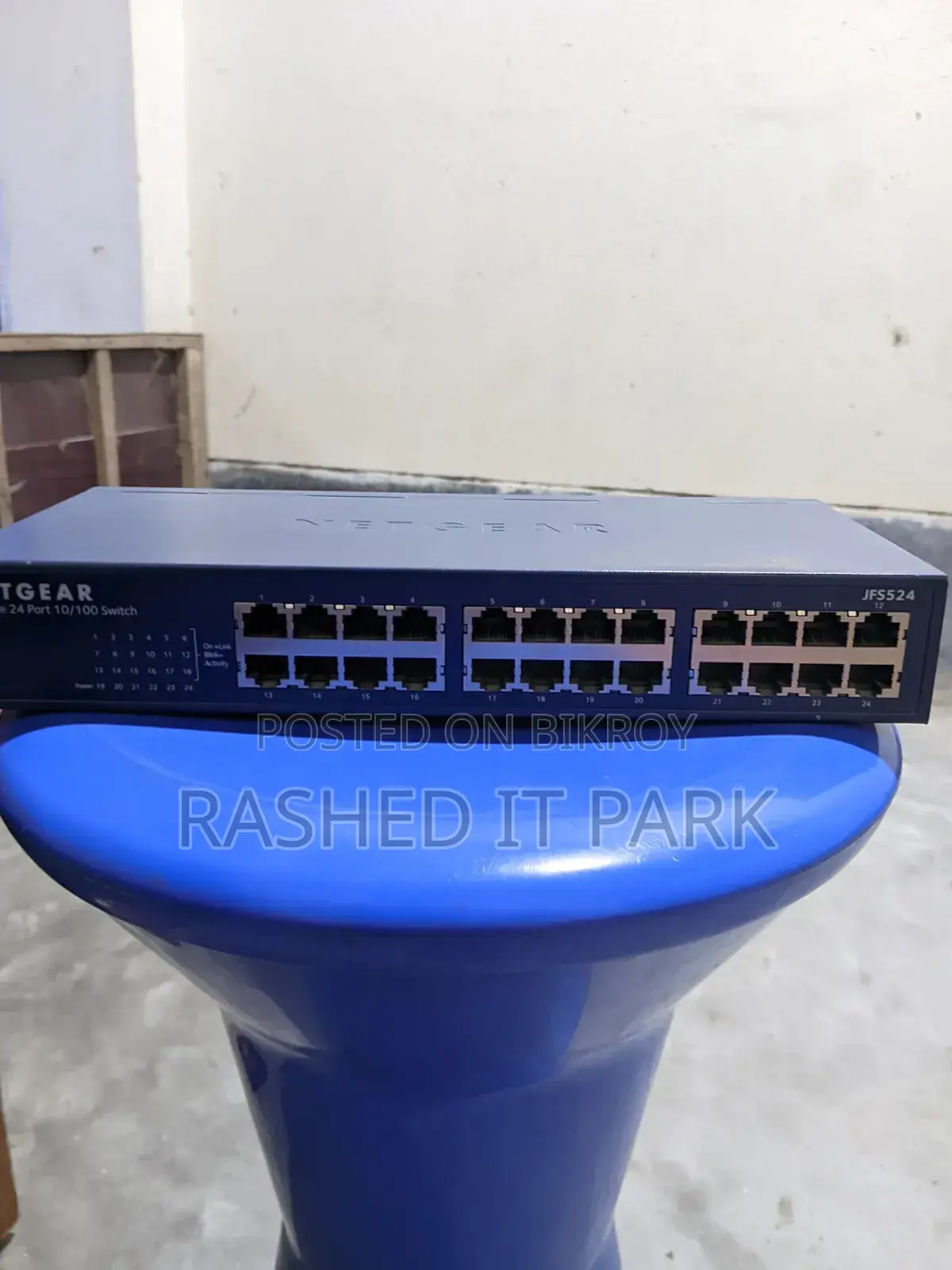 নেটজিয়ার ২৪-পোর্ট সুইচ
