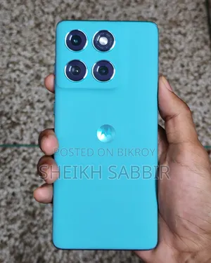 নতুন মটোরালা এজ ৬০ ফিউশন ২৫৬ জিবি নীল