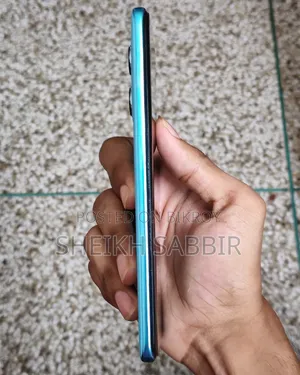 নতুন মটোরালা এজ ৬০ ফিউশন ২৫৬ জিবি নীল