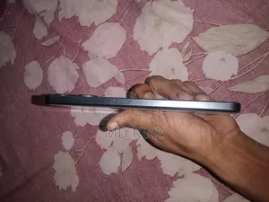 রিয়েলমি নোট ৭০টি ১২৮ জিবি কালো