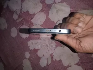 রিয়েলমি নোট ৭০টি ১২৮ জিবি কালো