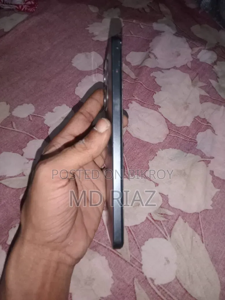 রিয়েলমি নোট ৭০টি ১২৮ জিবি কালো