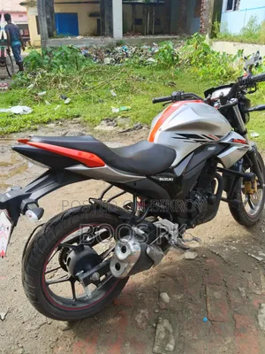 New Suzuki Gixxer 2026 Orange