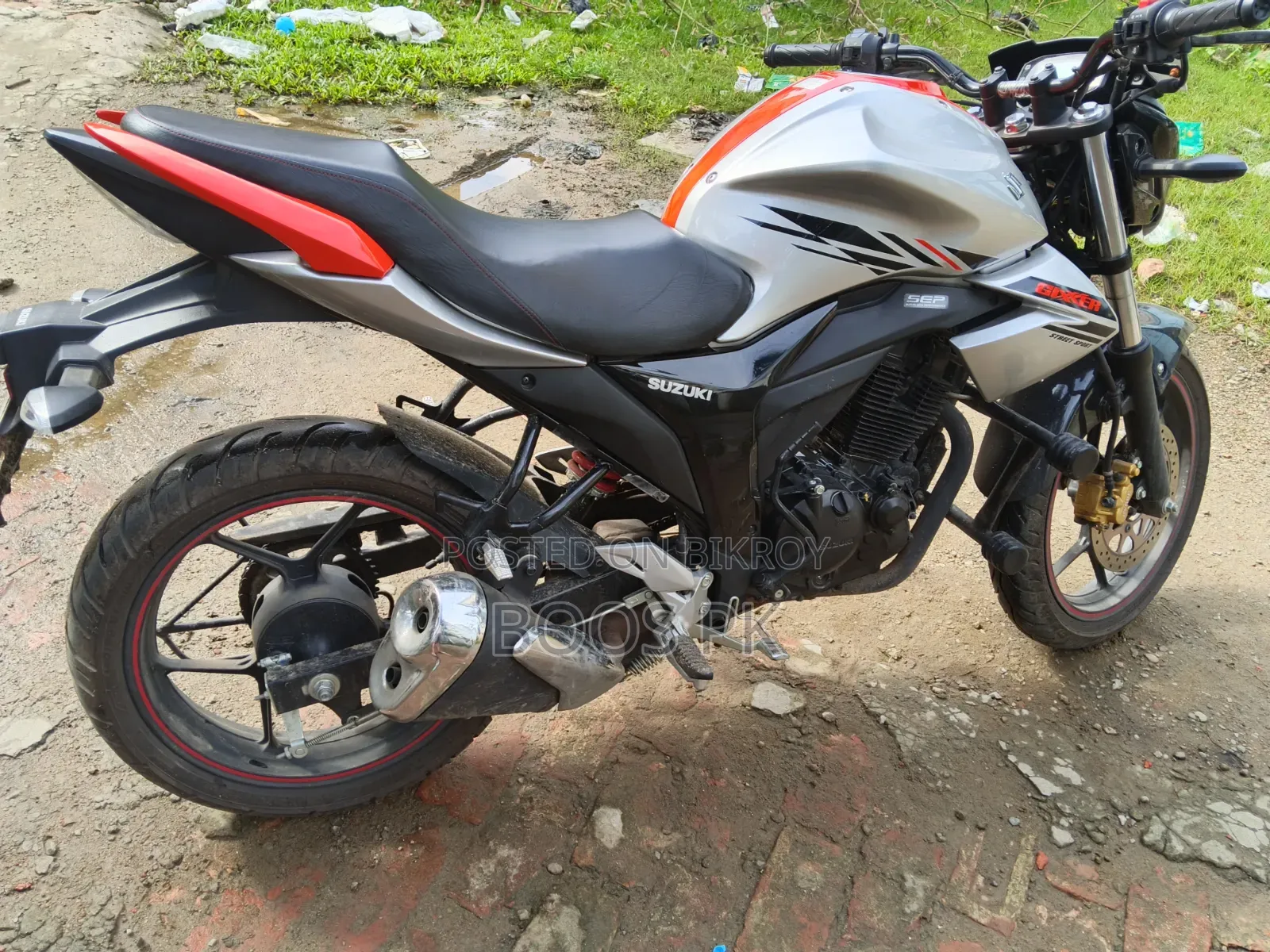 New Suzuki Gixxer 2026 Orange