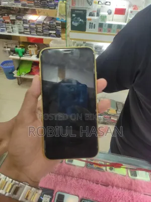 অ্যাপল আইফোন ১১ ৬৪ জিবি ইয়েলো