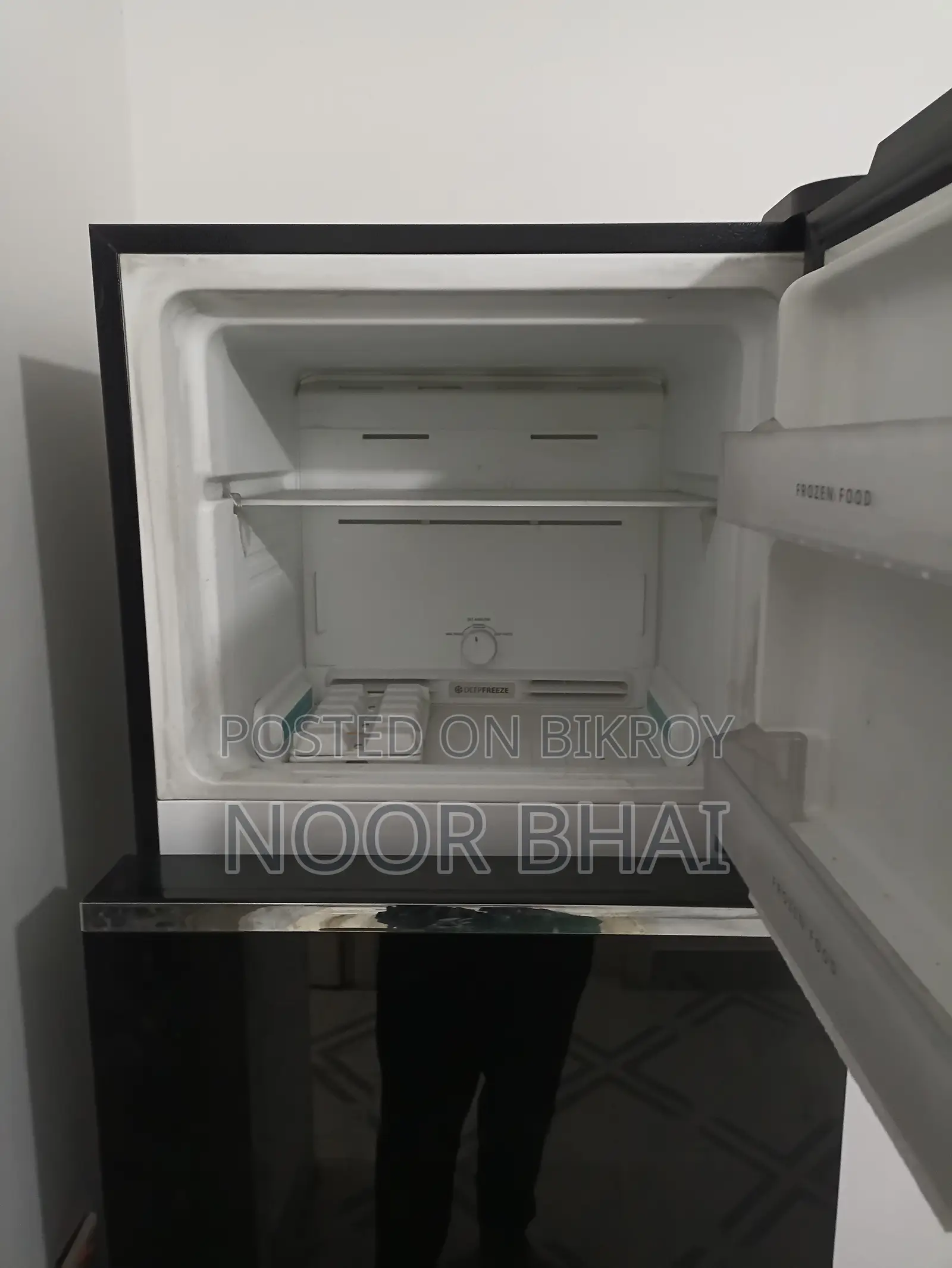 হুইরপুল ২৬৫ লিটার ফ্রিজ