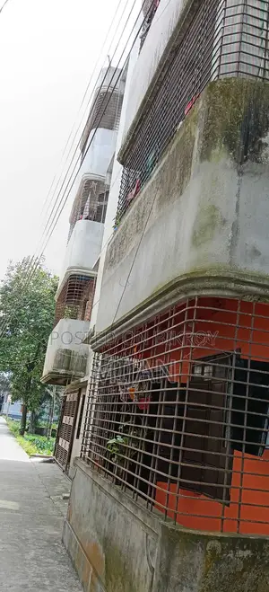 আরসিসি স্কুল সংলগ্ন রোড, শালবন মিস্ত্রিপাড়া, রংপুর ৩ বেডরুমের বাড়ি বিক্রয়