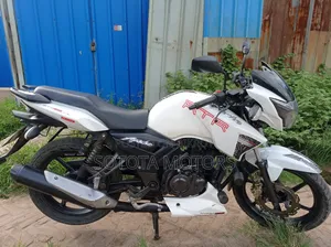 TVS Apache RTR 160 2V 2017 White