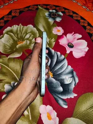 অ্যাপল আইফোন ১৩ ১২৮ জিবি হোয়াইট
