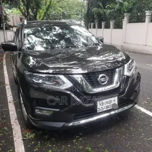 Nissan X-Trail 2.0 Hybrid FWD 2018 Black