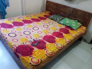 একটি সুন্দর খাট