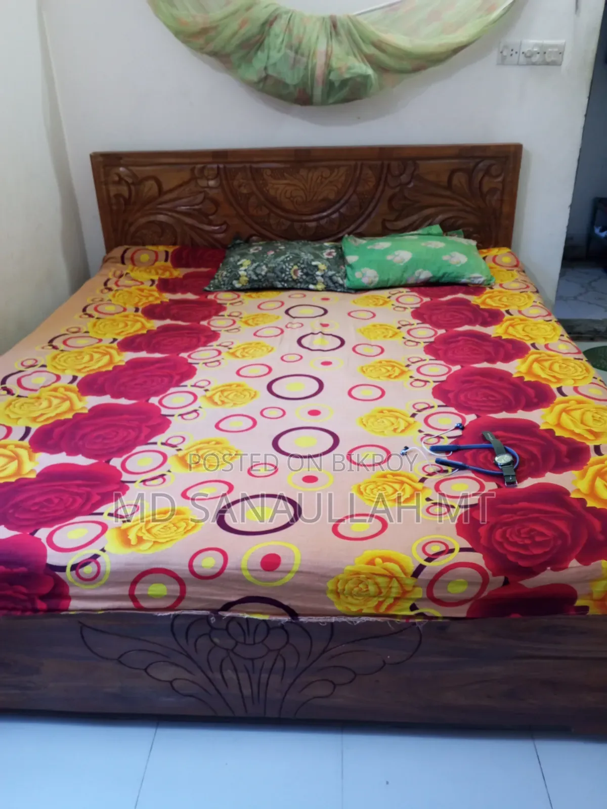 একটি সুন্দর খাট