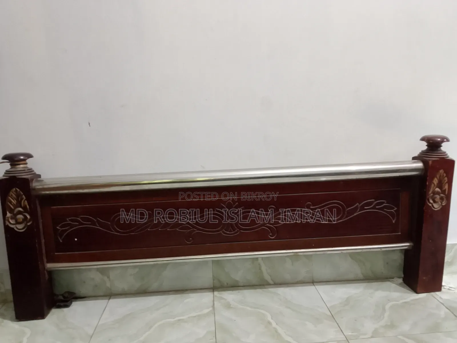 একটি খাট বিক্রি করা হবে।