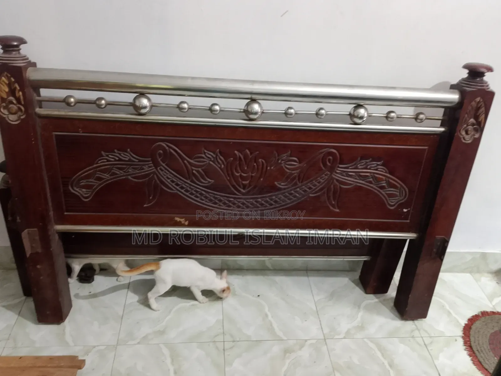 একটি খাট বিক্রি করা হবে।