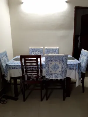 মালয়েশিয়ান কাঠ - ৬টি চেয়ারসহ ডাইনিং টেবিল