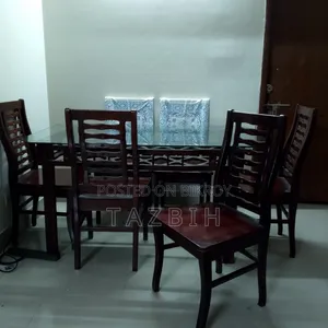 মালয়েশিয়ান কাঠ - ৬টি চেয়ারসহ ডাইনিং টেবিল
