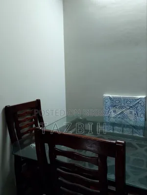 মালয়েশিয়ান কাঠ - ৬টি চেয়ারসহ ডাইনিং টেবিল