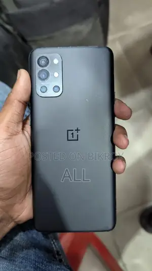 ওয়ানপ্লাস ৯আর ২৫৬ জিবি ব্ল্যাক