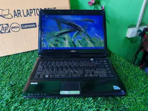 Laptop Fujitsu 8GB Intel Core I3 HDD 320GB