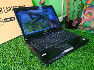 Laptop Fujitsu 8GB Intel Core I3 HDD 320GB