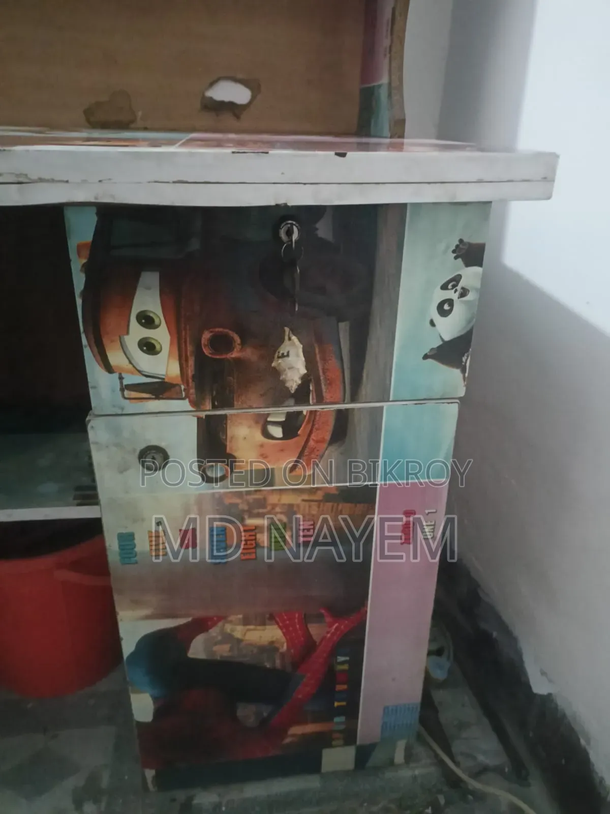 কম্পিউটার টেবিল