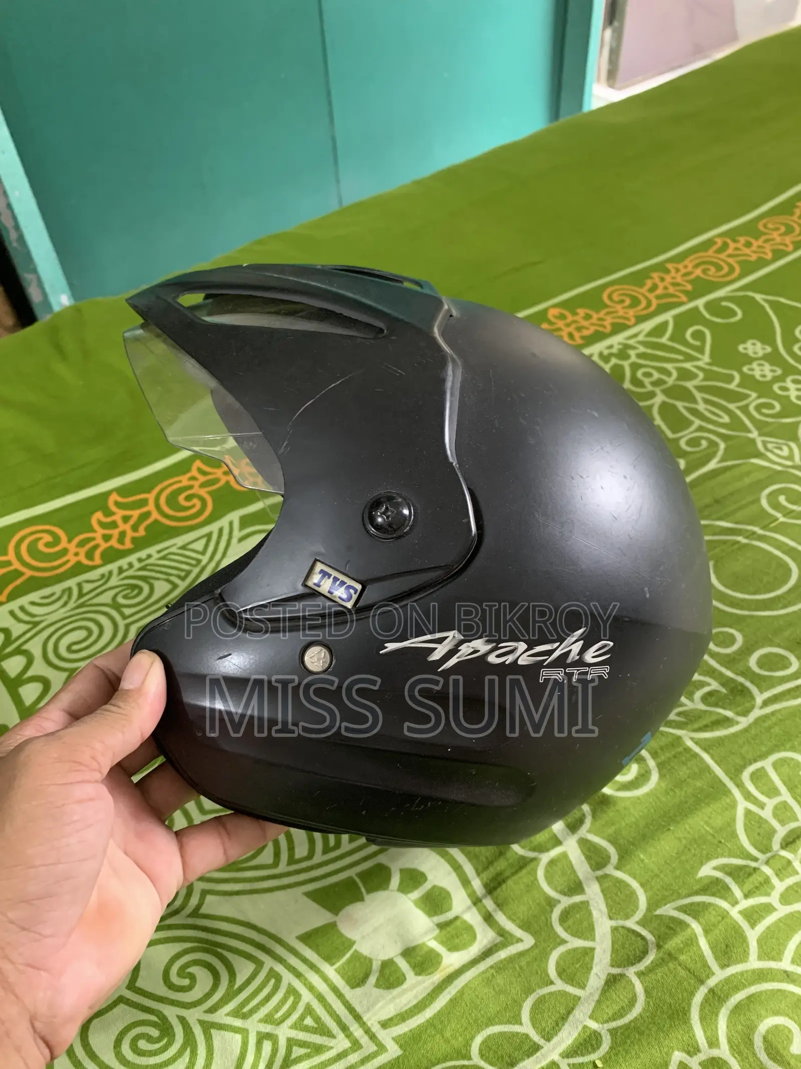 হেলমেট বিক্রয়