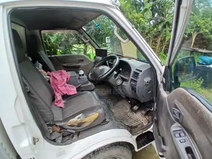 মিনি কভার ভ্যান