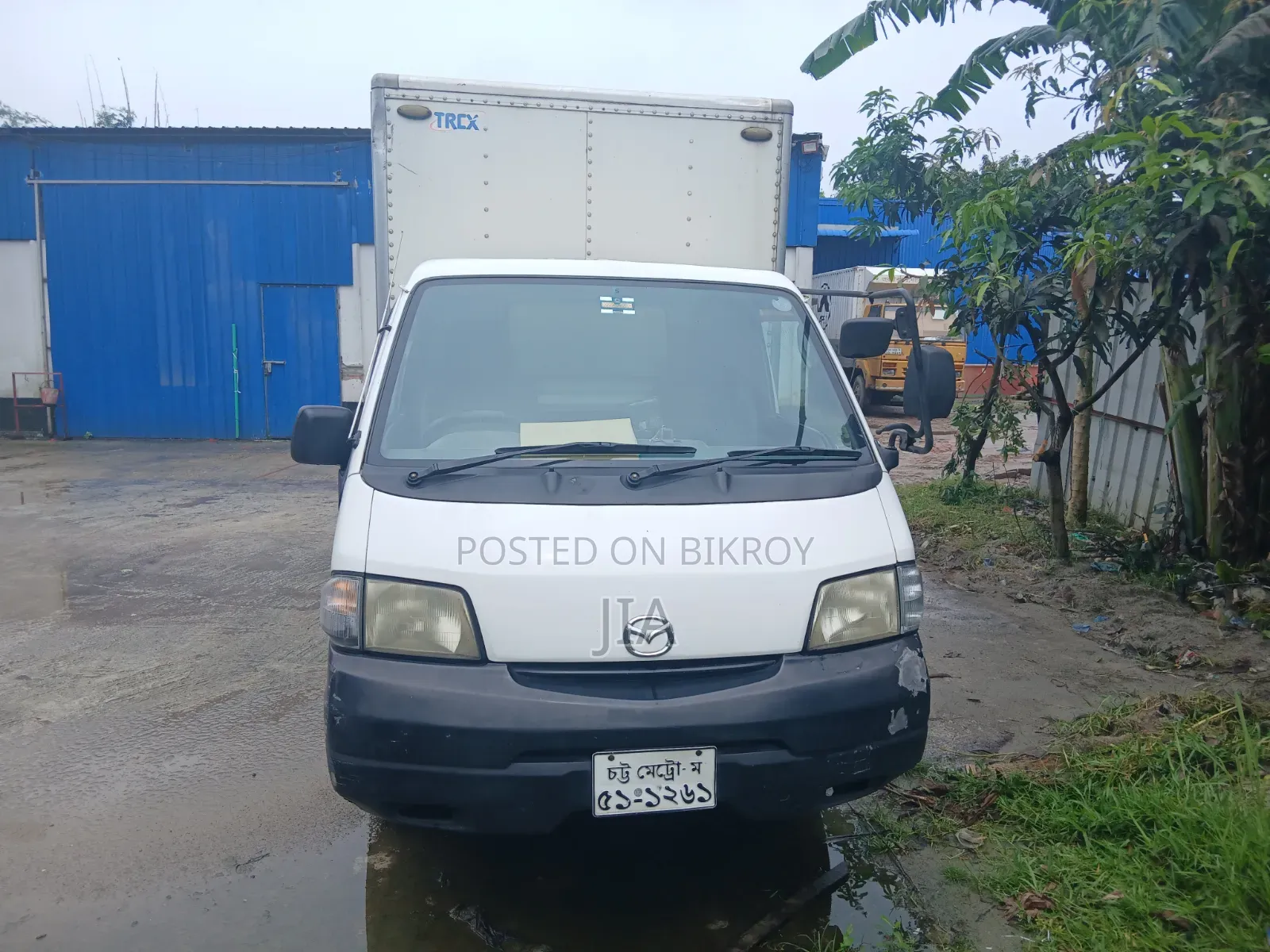 মিনি কভার ভ্যান