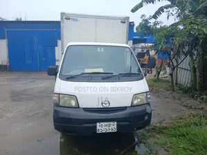 মিনি কভার ভ্যান