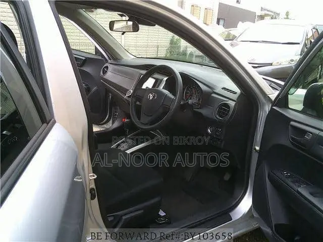 Toyota Corolla Fielder 1.5 Petrol FWD 2021 Silver