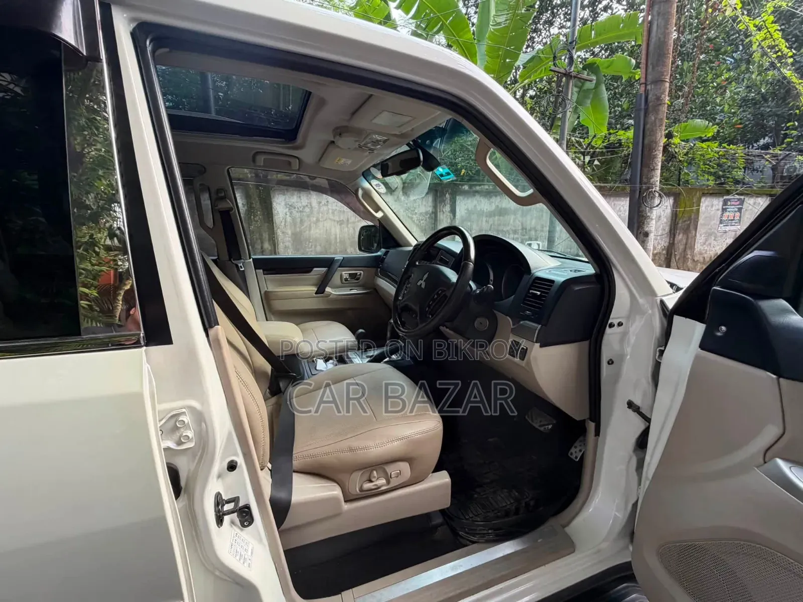 Mitsubishi Pajero V90 3.2 DI-D 2014 White