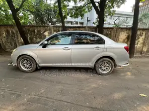 Toyota Axio 2013 Silver