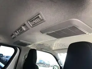 Toyota HiAce 2021 Silver