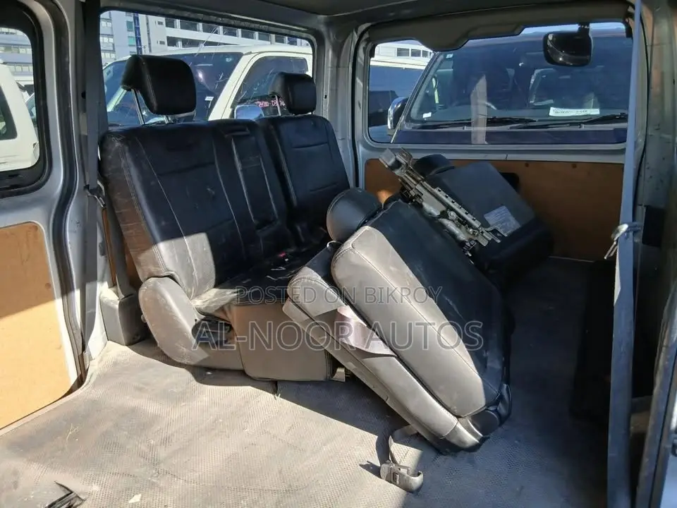 Toyota HiAce 2021 Silver