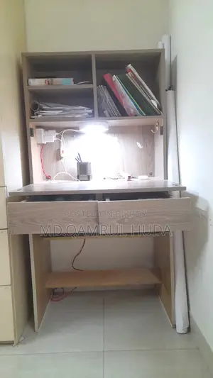 Reading Table / Study Tables