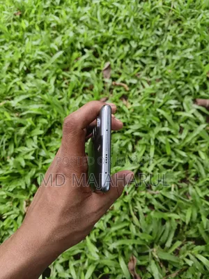 টেকনো ক্যামন ৪০ ২৫৬ জিবি